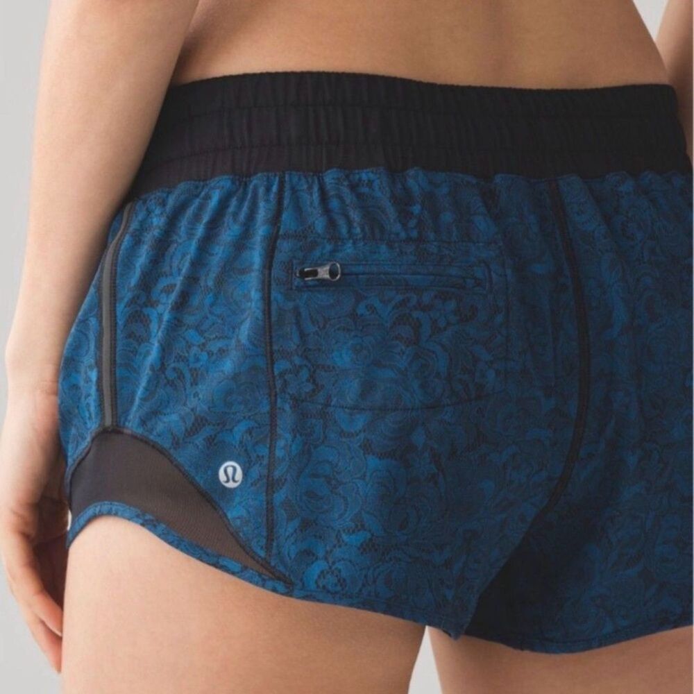 Lululemon Hotty Hot Short Black Blue 8 Women's Mini Park Lace Multi Black